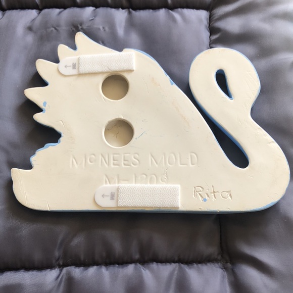 Vintage Chalkware blue swans - Picture 5 of 7